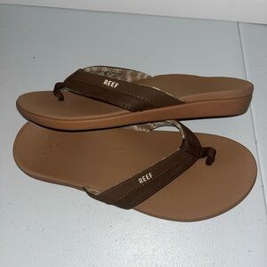 Reef Ortho Flip Flops Size 7